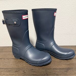 Hunter Women’s Dark Blue Rain Boots